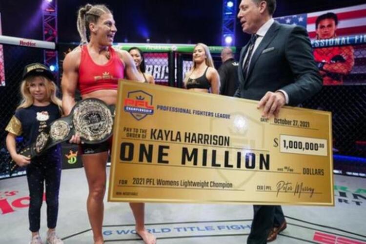 พบกับผู้ชนะเลิศเหรียญทองโอลิมปิกสองคนที่กลายเป็นแชมป์ MMA หลายล้านคน Kayla Harrison